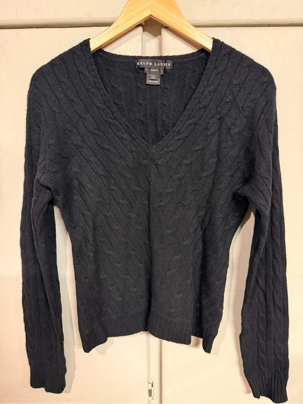 Ralph Lauren 100% Cashmere Cable Knit V-Neck Sweater Black Women’s XL Slim Fit